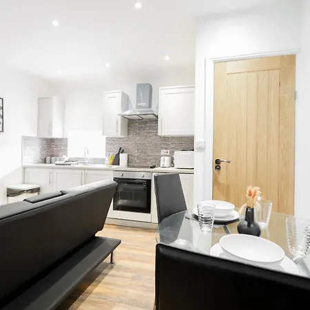 Apartment Spacious Flat/ Near City/wi-fi/parking Leeds (West Yorkshire)